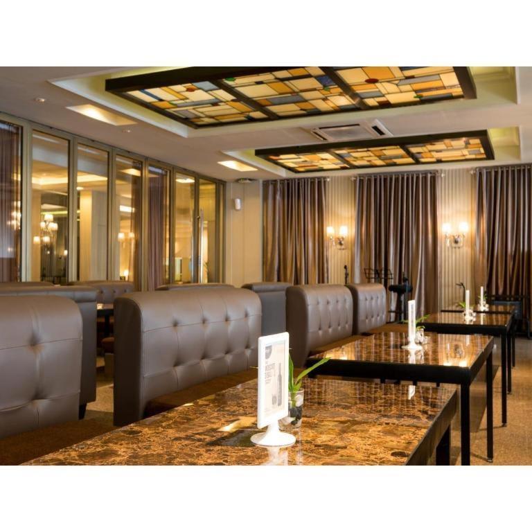 Hotel Gajahmada Понтианак Экстерьер фото